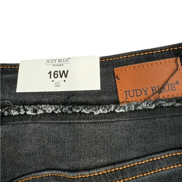 Judy Blue Size 16W Black distressed Slim Boot Cut Frayed Hem Zipper NWT - Picture 6 of 10